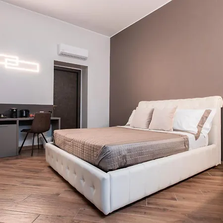 The Dream Suites Milano Centro-3